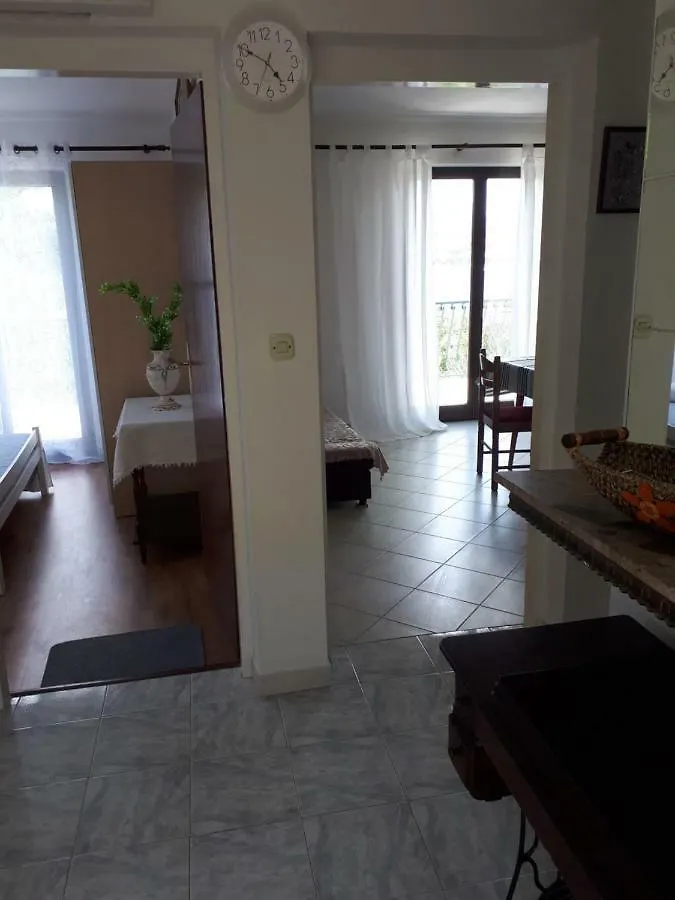 Apartments Nila Trogir 0*,